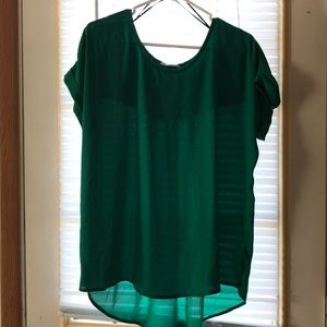 Green tunic short sleeve shirt